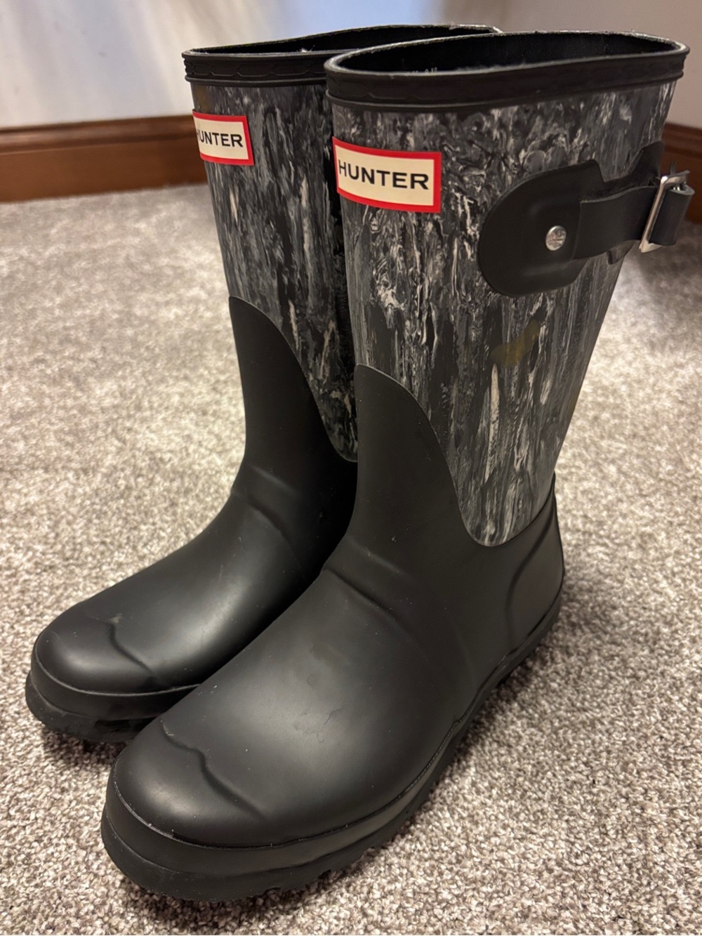 New Hunter Women's Black Marble Rain Boots